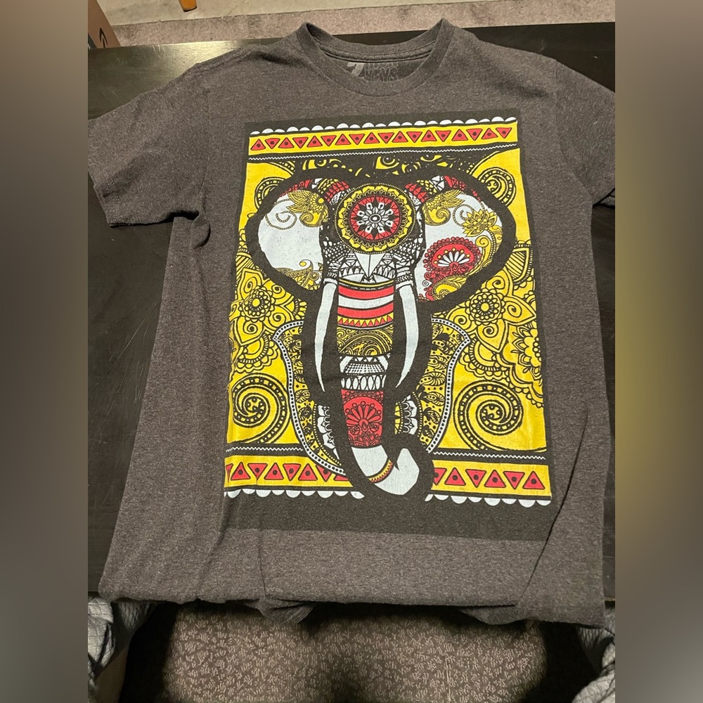 2 Monkeys Tshirt